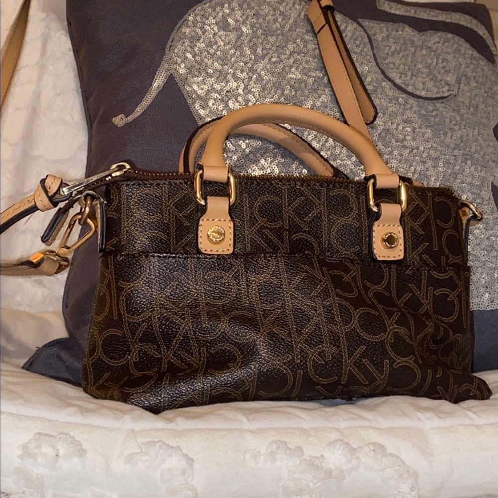 Calvin Klein handbag - Picture 3 of 3